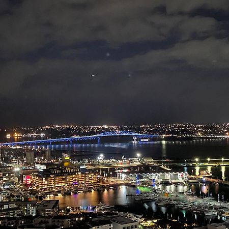Top Floor Harbour View And Skytower View Apartment In Cbd Auckland Exterior foto